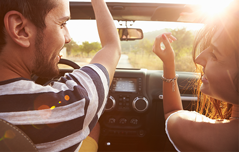 couple in convertible